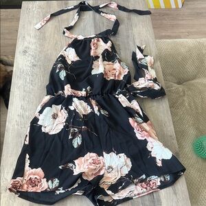 SHEIN Black Floral Romper